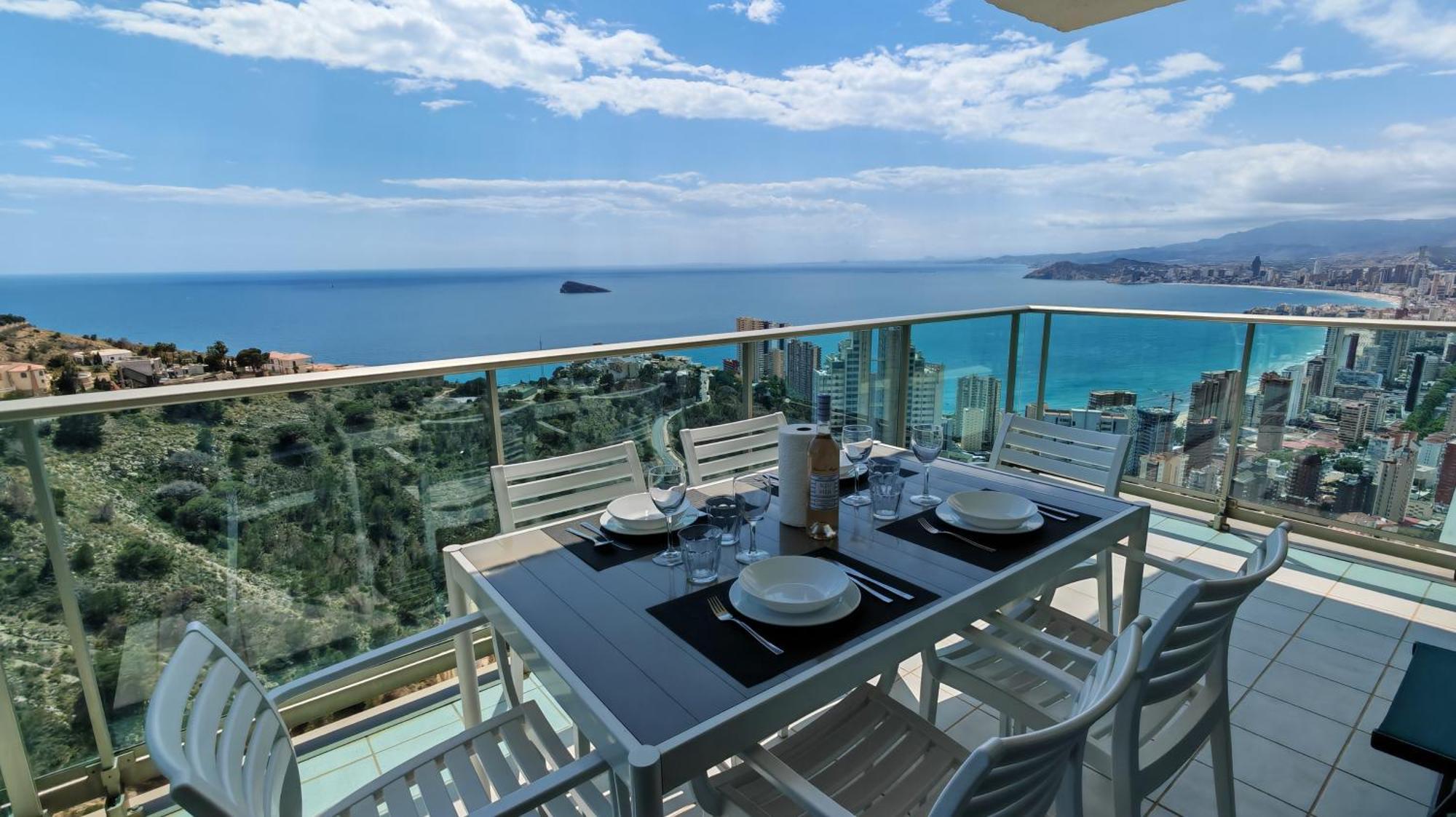 Benidorm High Rise Apartments - Sea Views - Torre Lugano Zewnętrze zdjęcie