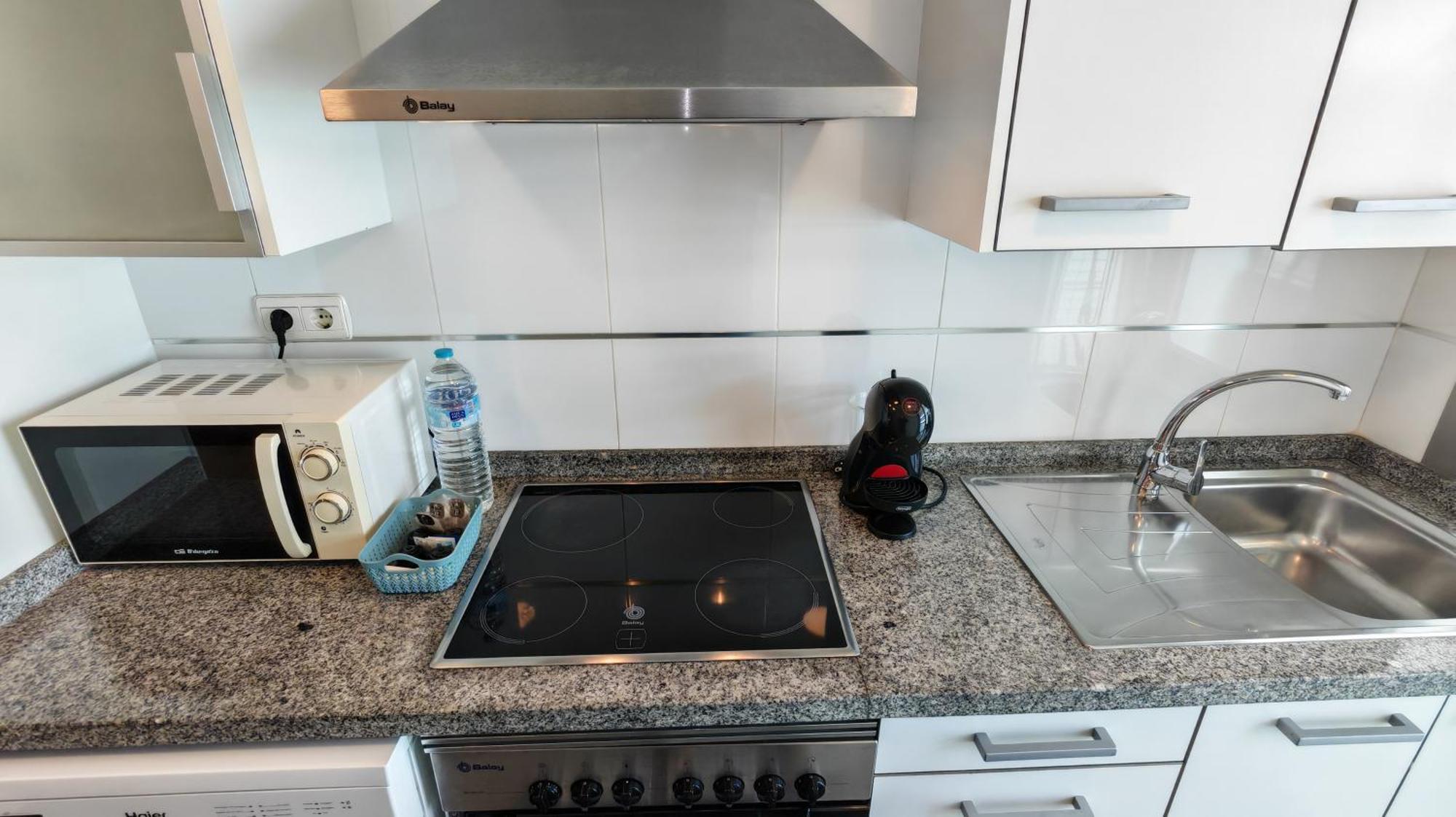Benidorm High Rise Apartments - Sea Views - Torre Lugano Zewnętrze zdjęcie